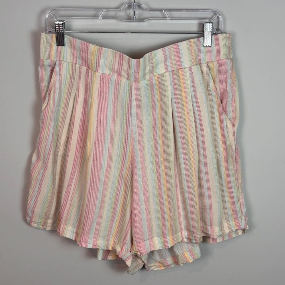 Torrid Womens Striped Multicolor pull‎ on Stretch Shorts size 0X Comfort Summer